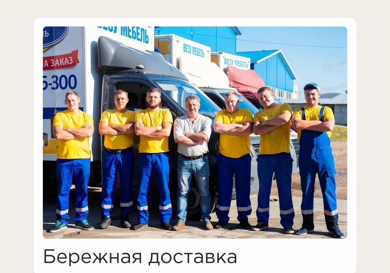 Большая кухня на заказ для загородного дома